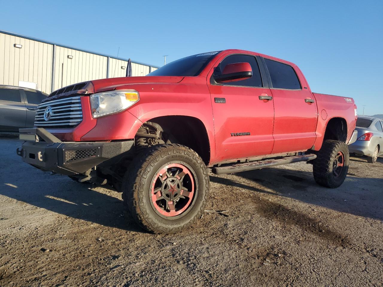 TOYOTA TUNDRA CREWMAX SR5