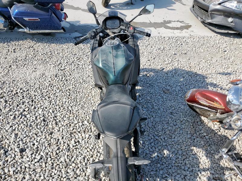2025 KAWASAKI EX650 P ML5EXEP14SDAF1650