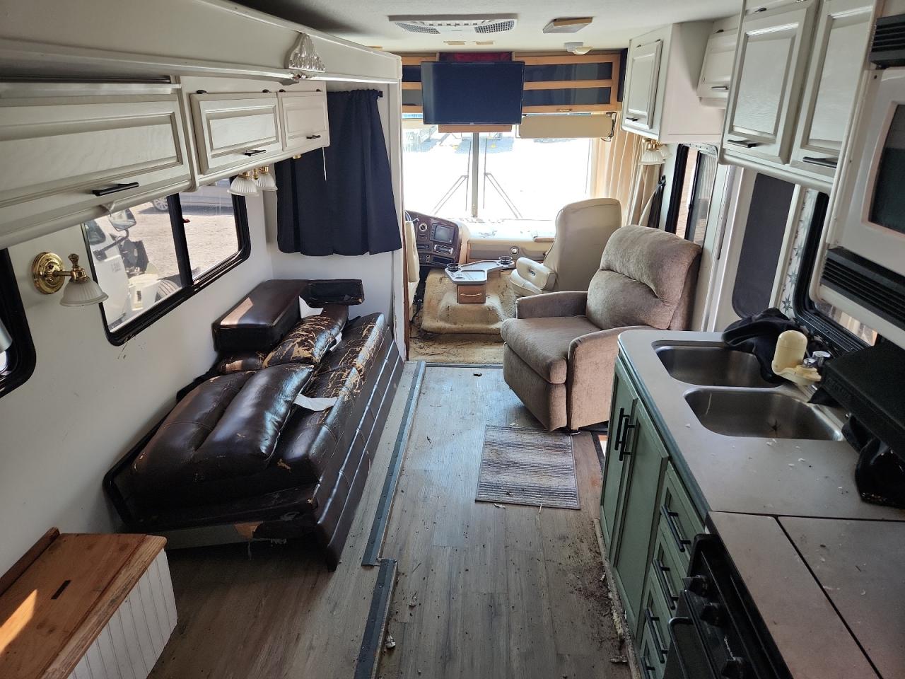 Lot #3210801959 1999 FORD F550 SUPER