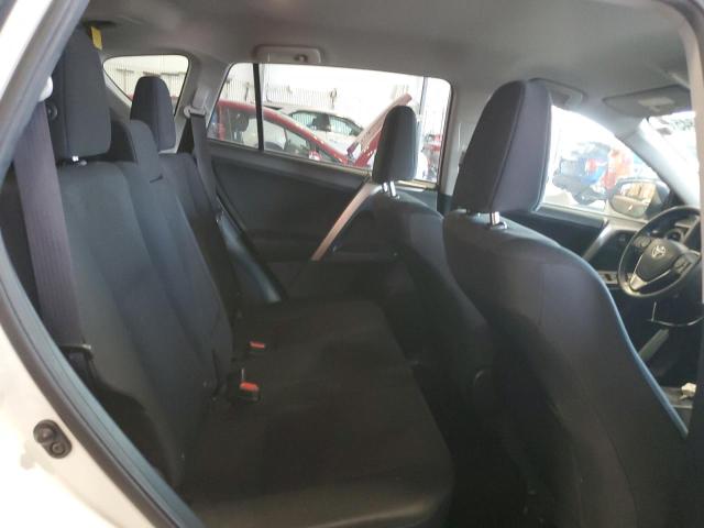 2018 TOYOTA RAV4 LE JTMBFREV8JJ216965