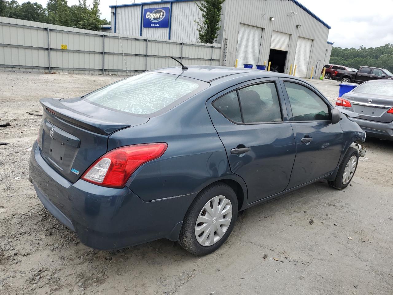 NISSAN VERSA S