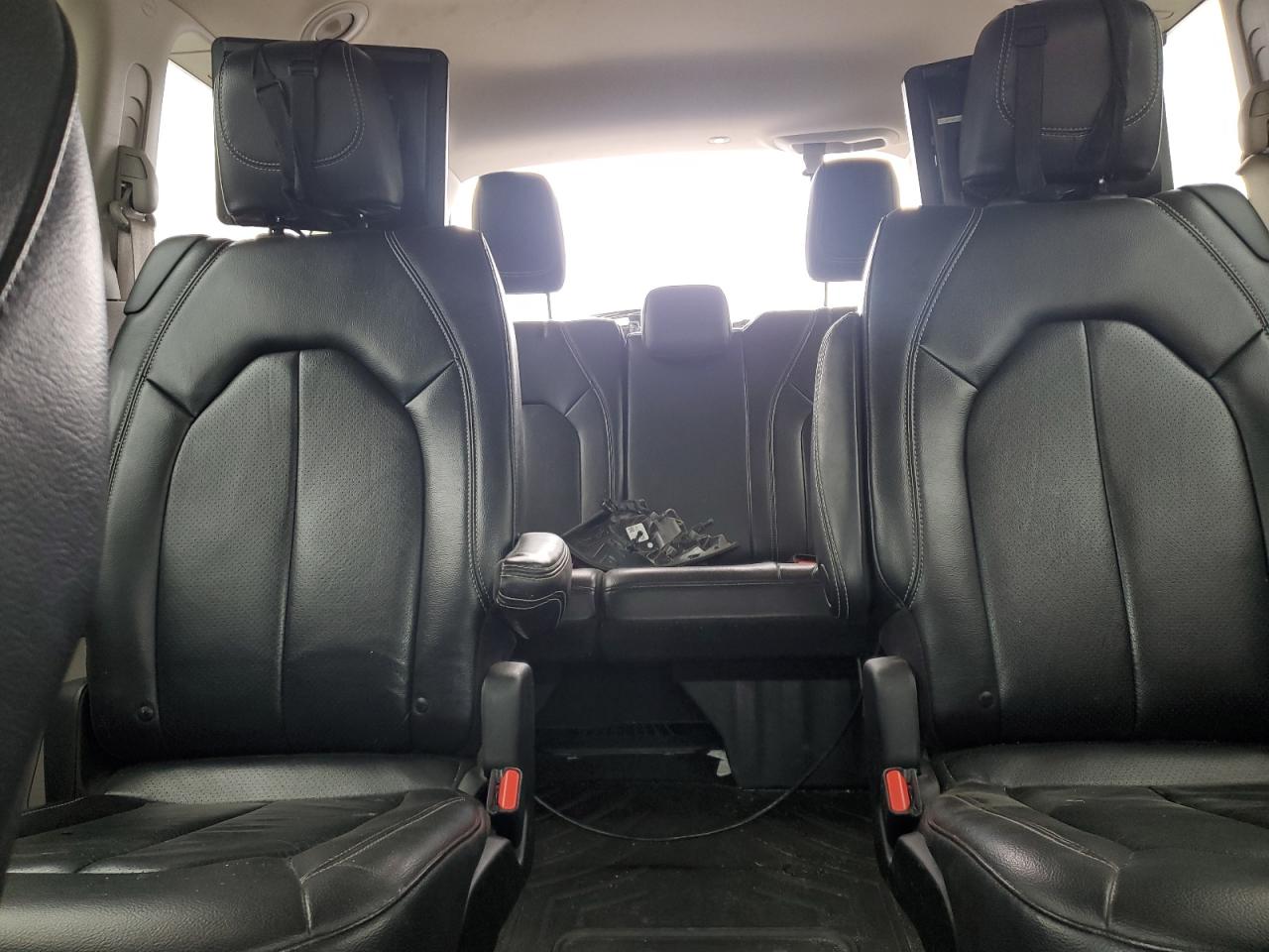 CHRYSLER PACIFICA TOURING L