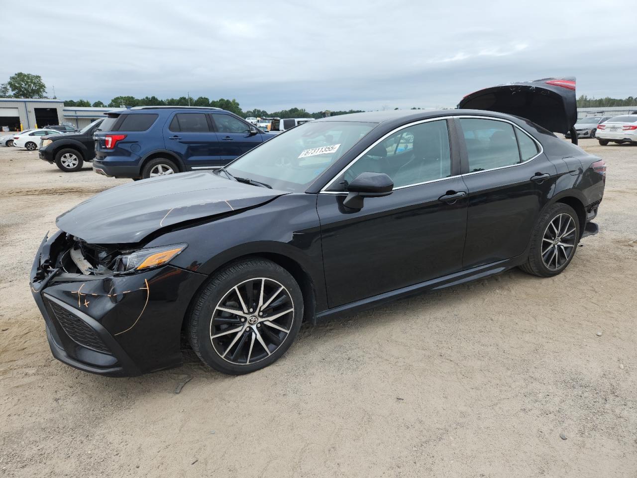 TOYOTA CAMRY SE
