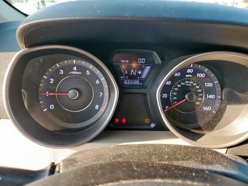 2016 HYUNDAI ELANTRA SE 5NPDH4AE5GH798116