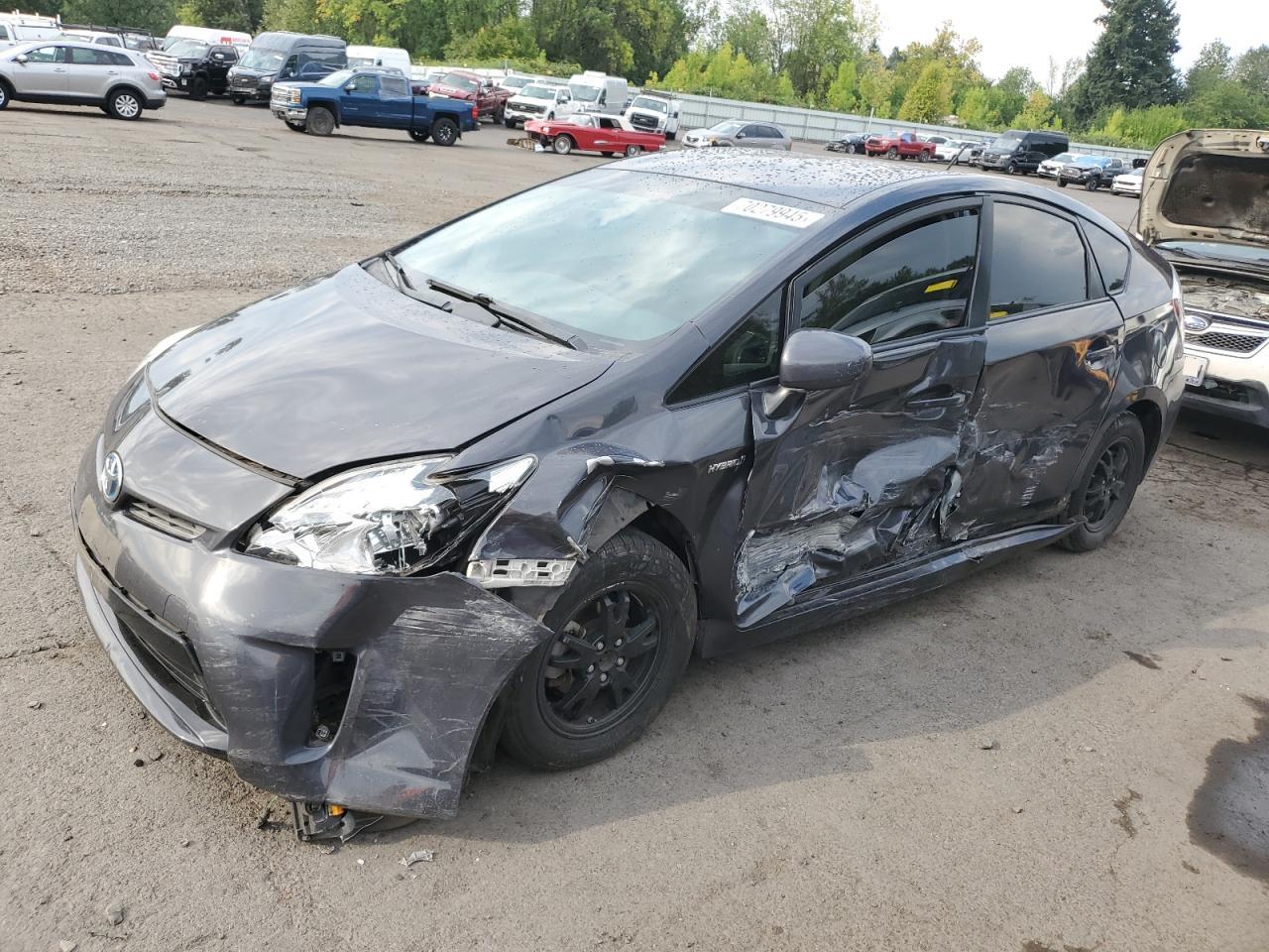 TOYOTA PRIUS