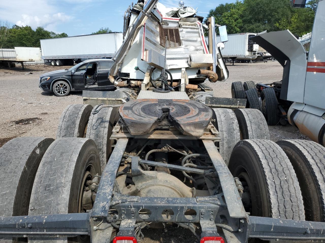 Lot #3268619923 2015 INTERNATIONAL 9900I