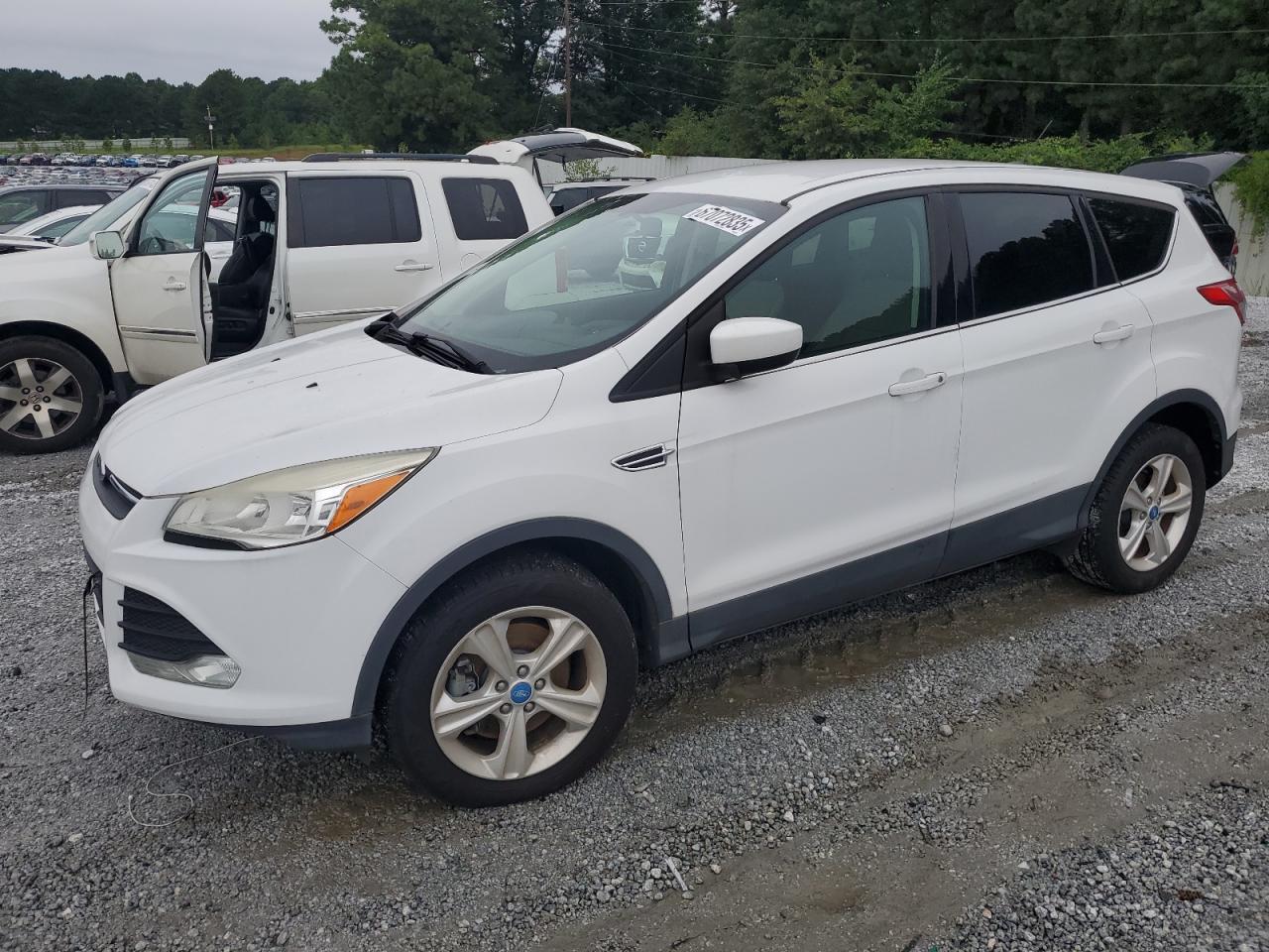 FORD ESCAPE SE