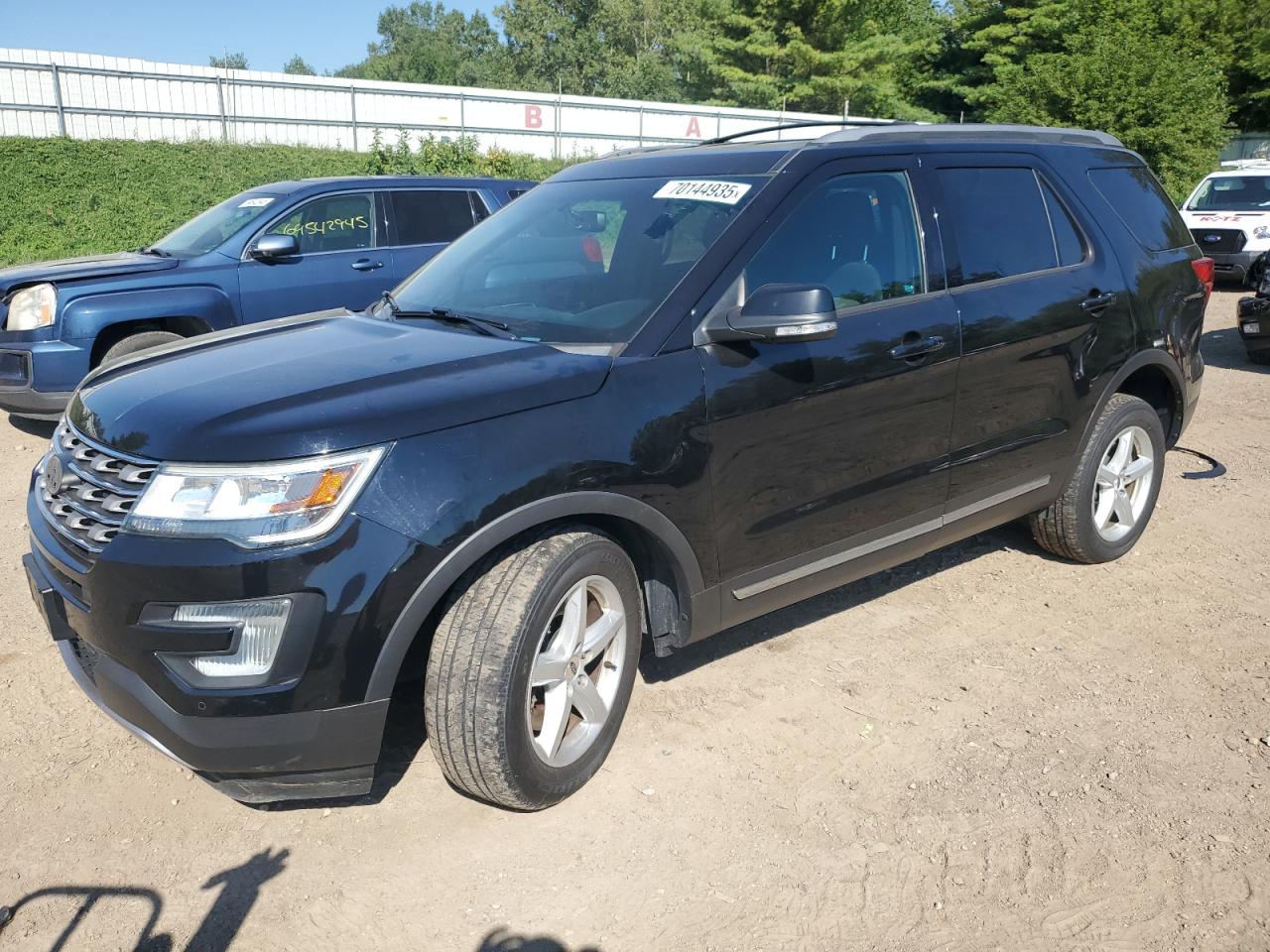 FORD EXPLORER XLT