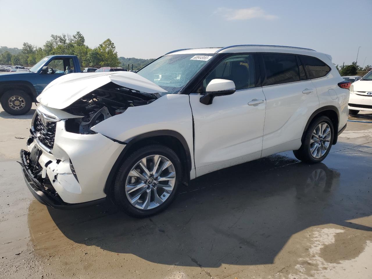 TOYOTA HIGHLANDER LIMITED