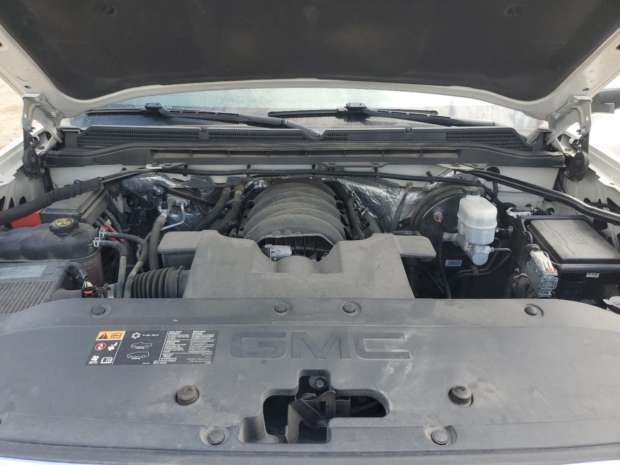 GMC SIERRA C1500 SLT