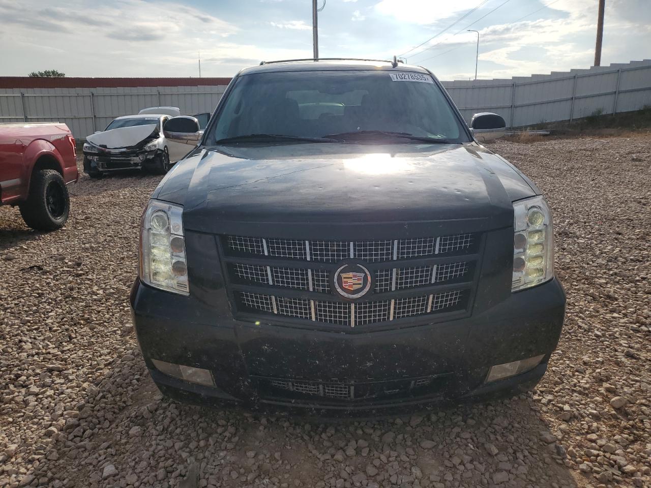 CADILLAC ESCALADE PREMIUM