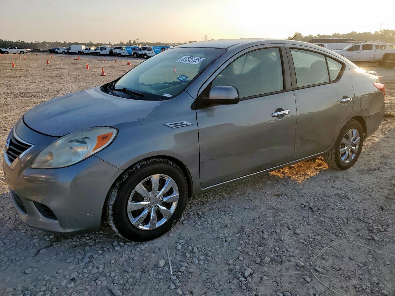 NISSAN VERSA S