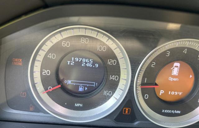 2013 VOLVO XC60 T6 - YV4902DZ1D2392456