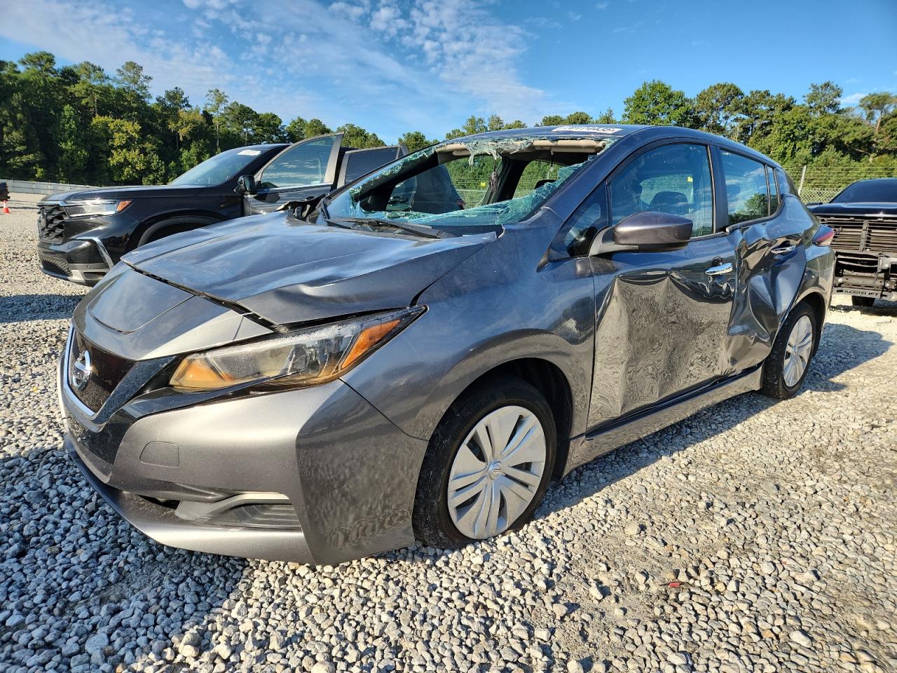 NISSAN LEAF S