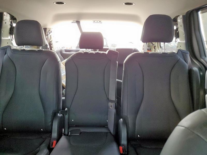 2024 KIA CARNIVAL E KNDNC5H3XR6404703