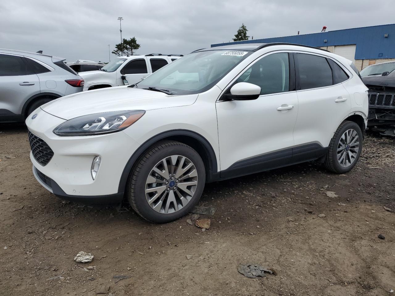 FORD ESCAPE TITANIUM