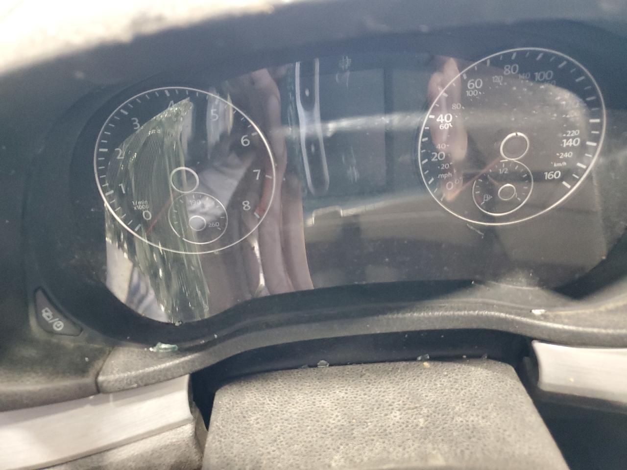 VOLKSWAGEN PASSAT SE