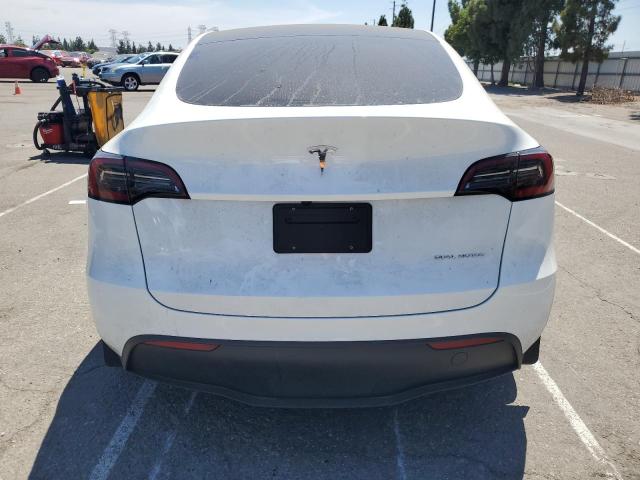 2024 TESLA MODEL Y 7SAYGDEE5RF213540