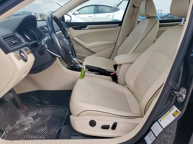 2017 VOLKSWAGEN PASSAT SE 1VWBT7A35HC019006