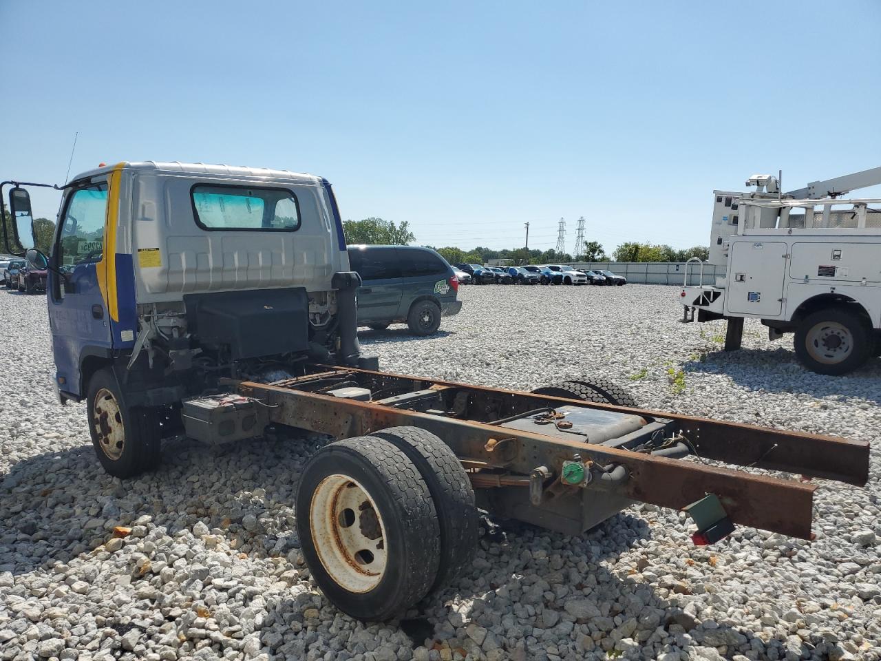 Lot #3281525695 2007 ISUZU NQR