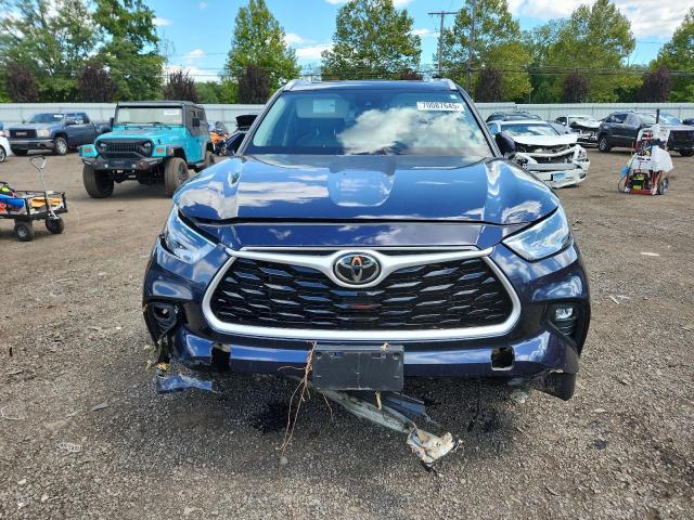 2022 TOYOTA HIGHLANDER 5TDGZRBH8NS208255