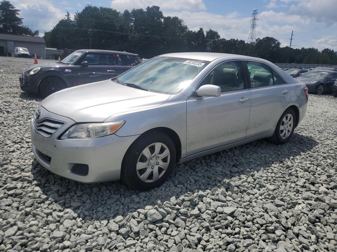 TOYOTA CAMRY BASE