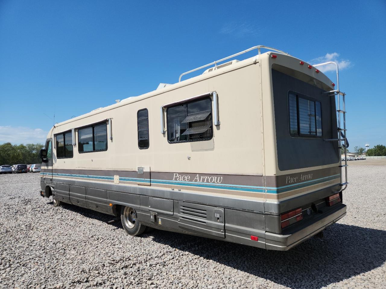Lot #3227539628 1990 PACE MOTORHOME