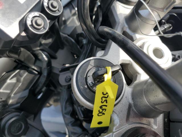 2017 YAMAHA FZ10 JYARN48E4HA000813