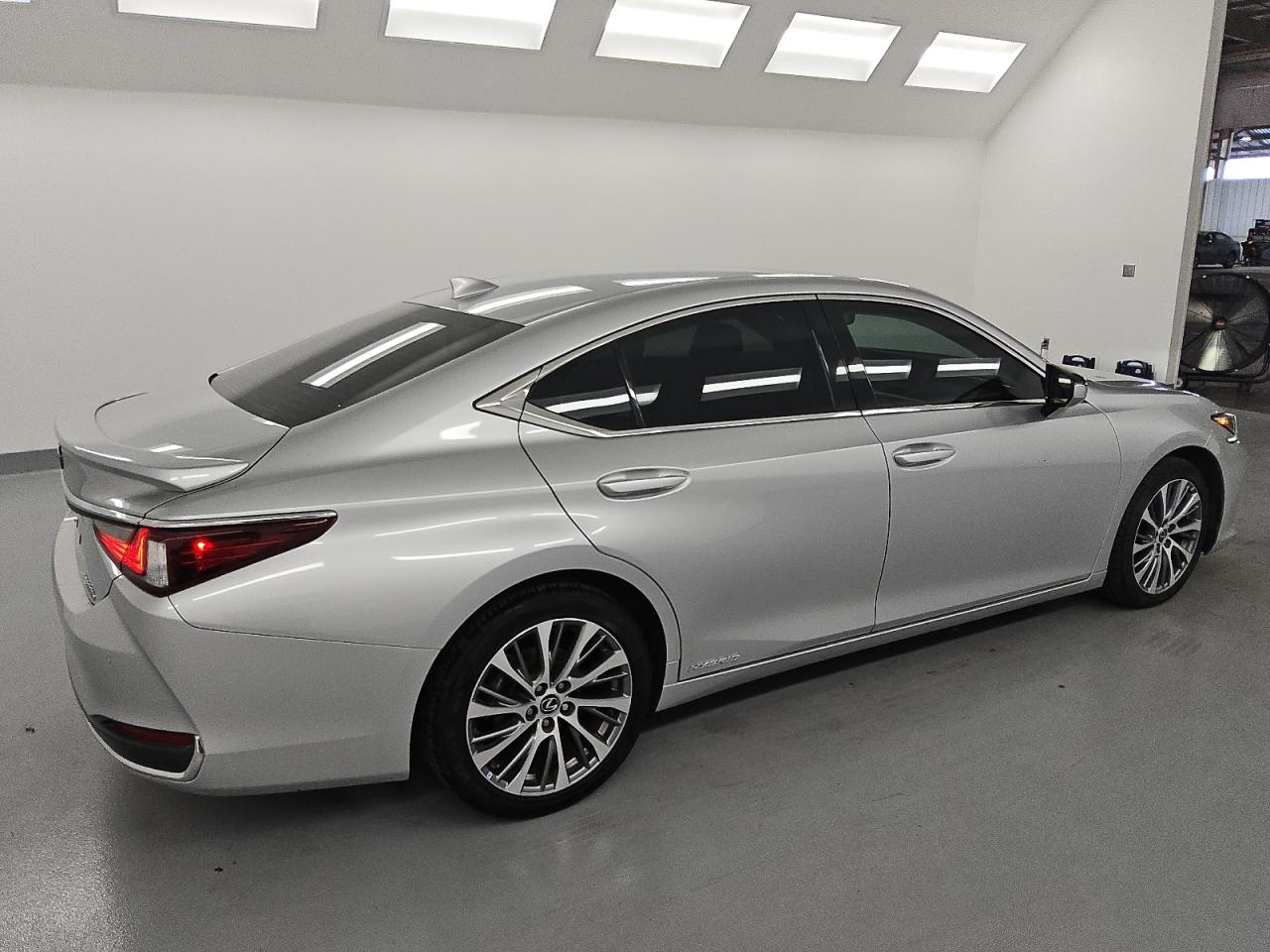LEXUS ES 300H