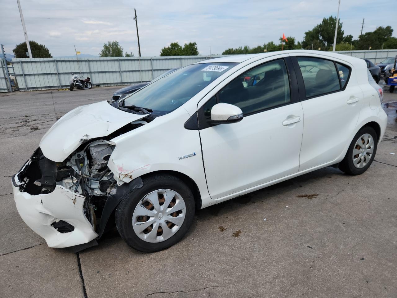 TOYOTA PRIUS C