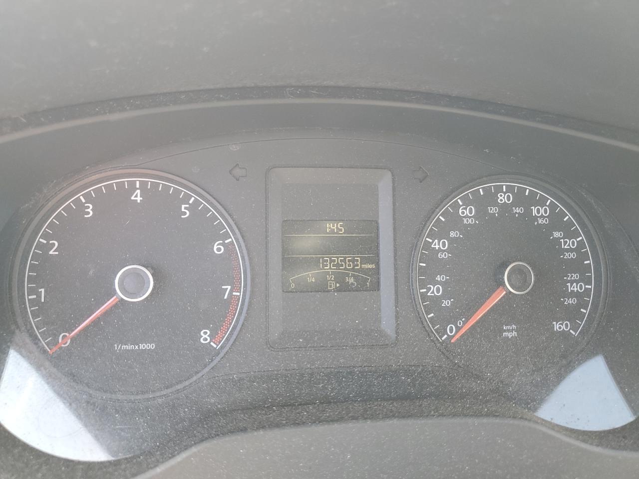 VOLKSWAGEN JETTA BASE