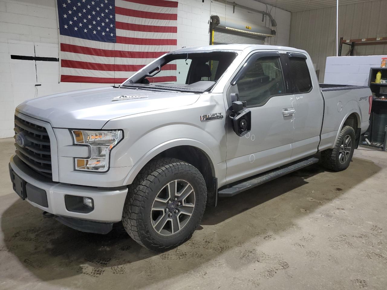 FORD F-150 SUPER CAB