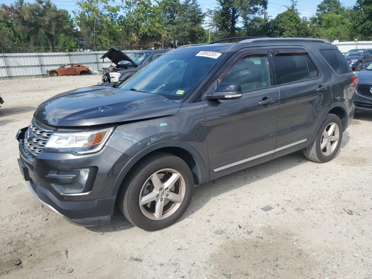 FORD EXPLORER XLT