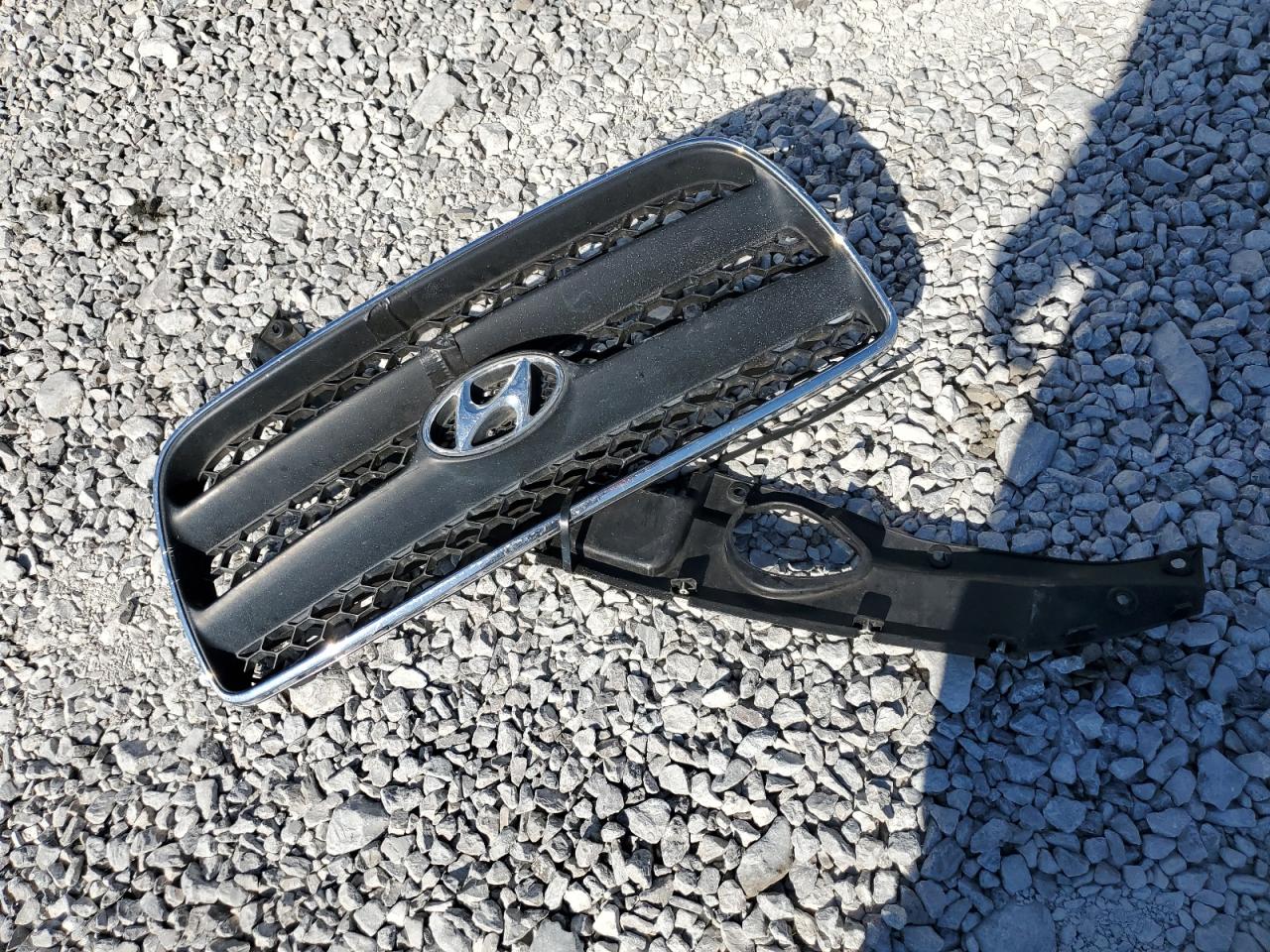 Lot #3224651894 2009 HYUNDAI SANTA FE S