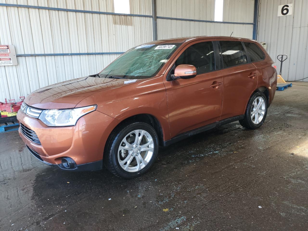 MITSUBISHI OUTLANDER SE