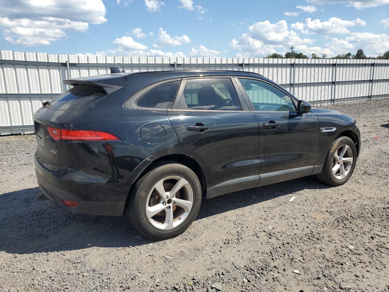 JAGUAR F-PACE PREMIUM