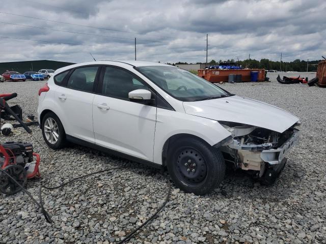 2015 FORD FOCUS SE 1FADP3K25FL279813