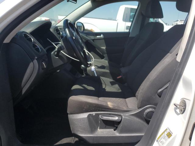 2015 VOLKSWAGEN TIGUAN S WVGAV7AX2FW561943
