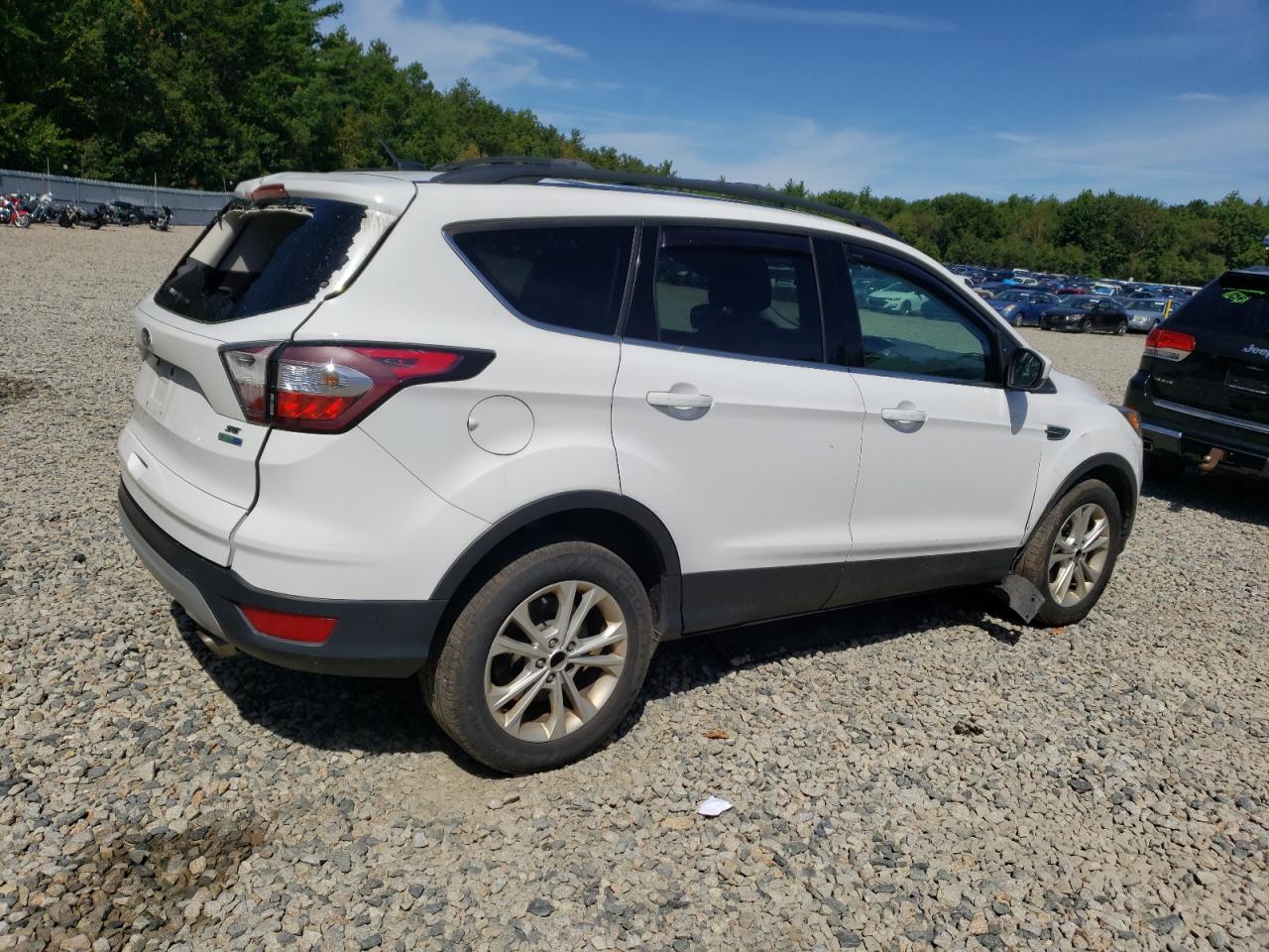 FORD ESCAPE SE