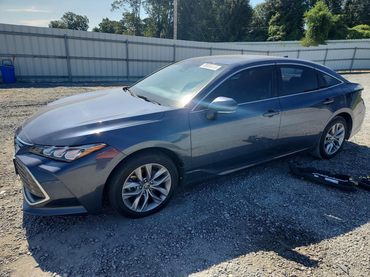 TOYOTA AVALON XLE