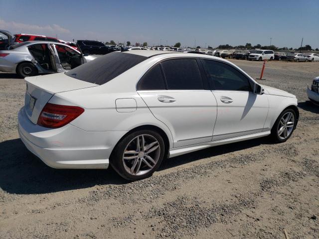 2013 MERCEDES-BENZ C 250 - WDDGF4HB5DA823555