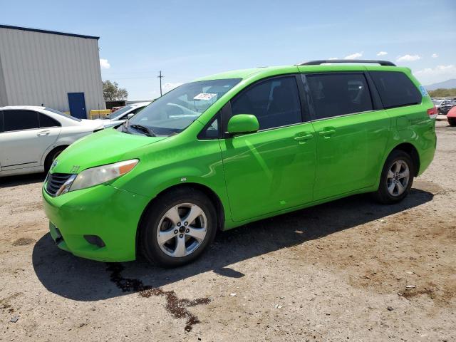 TOYOTA SIENNA LE