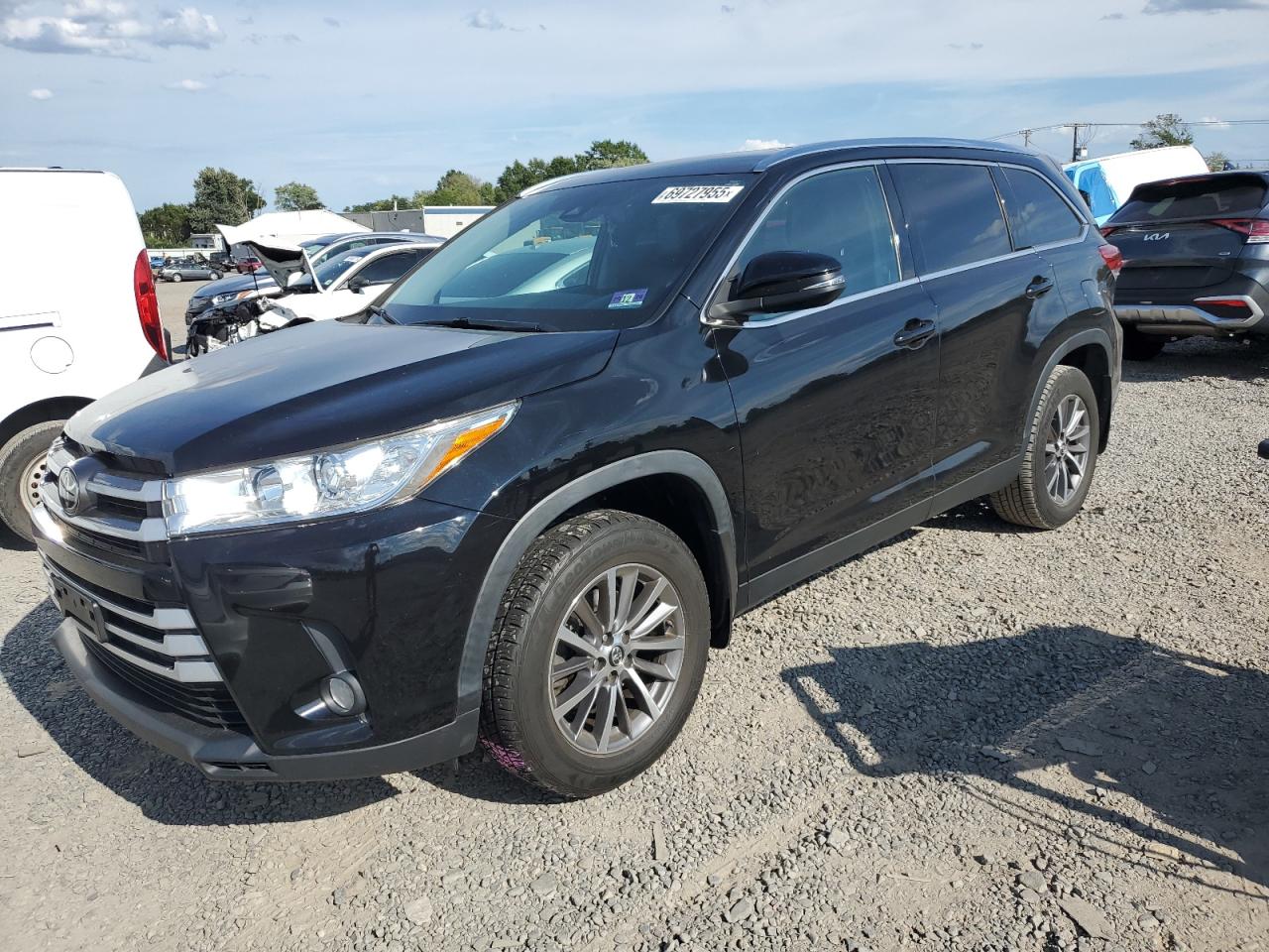 TOYOTA HIGHLANDER SE