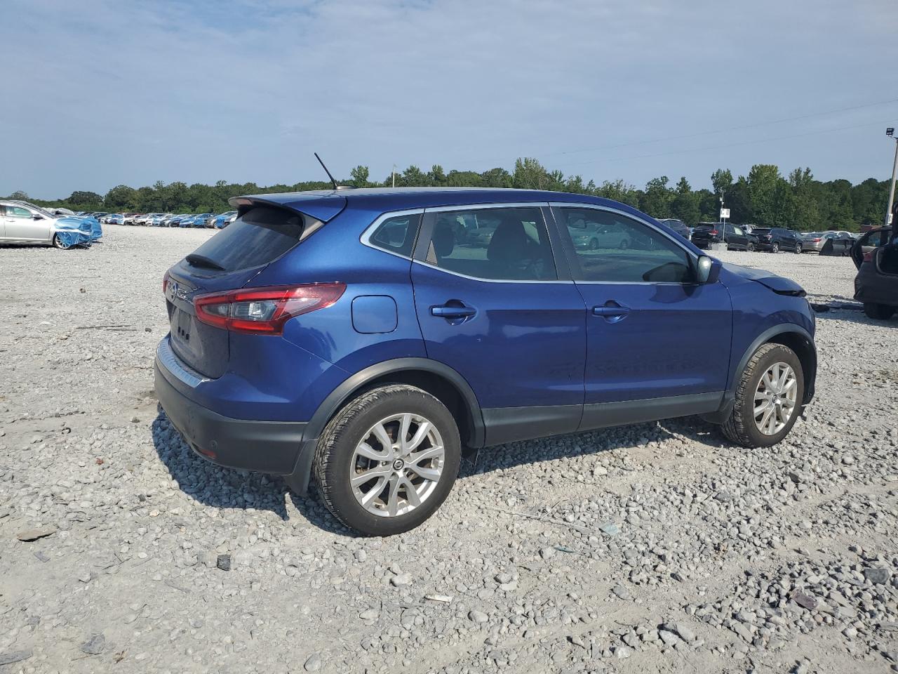 NISSAN ROGUE SPORT S