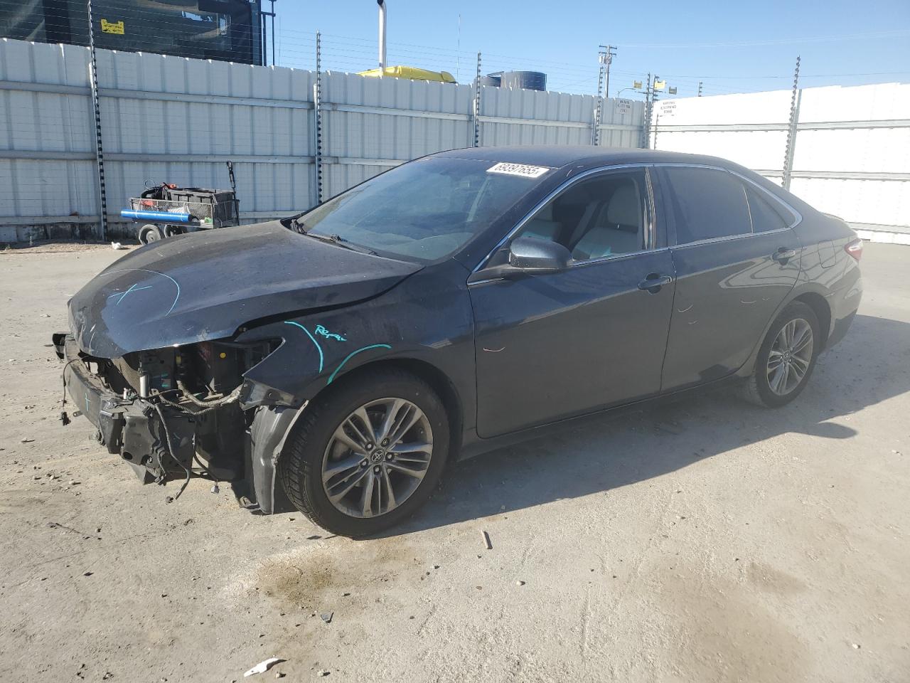 TOYOTA CAMRY LE