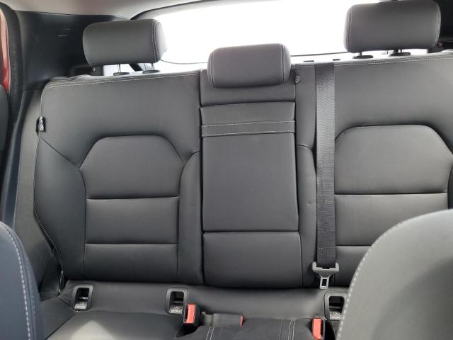 2018 INFINITI QX30 BASE SJKCH5CR3JA043558
