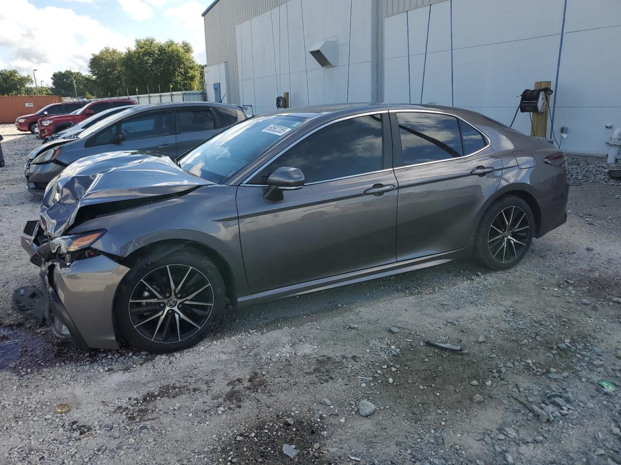 TOYOTA CAMRY SE NIGHT SHADE