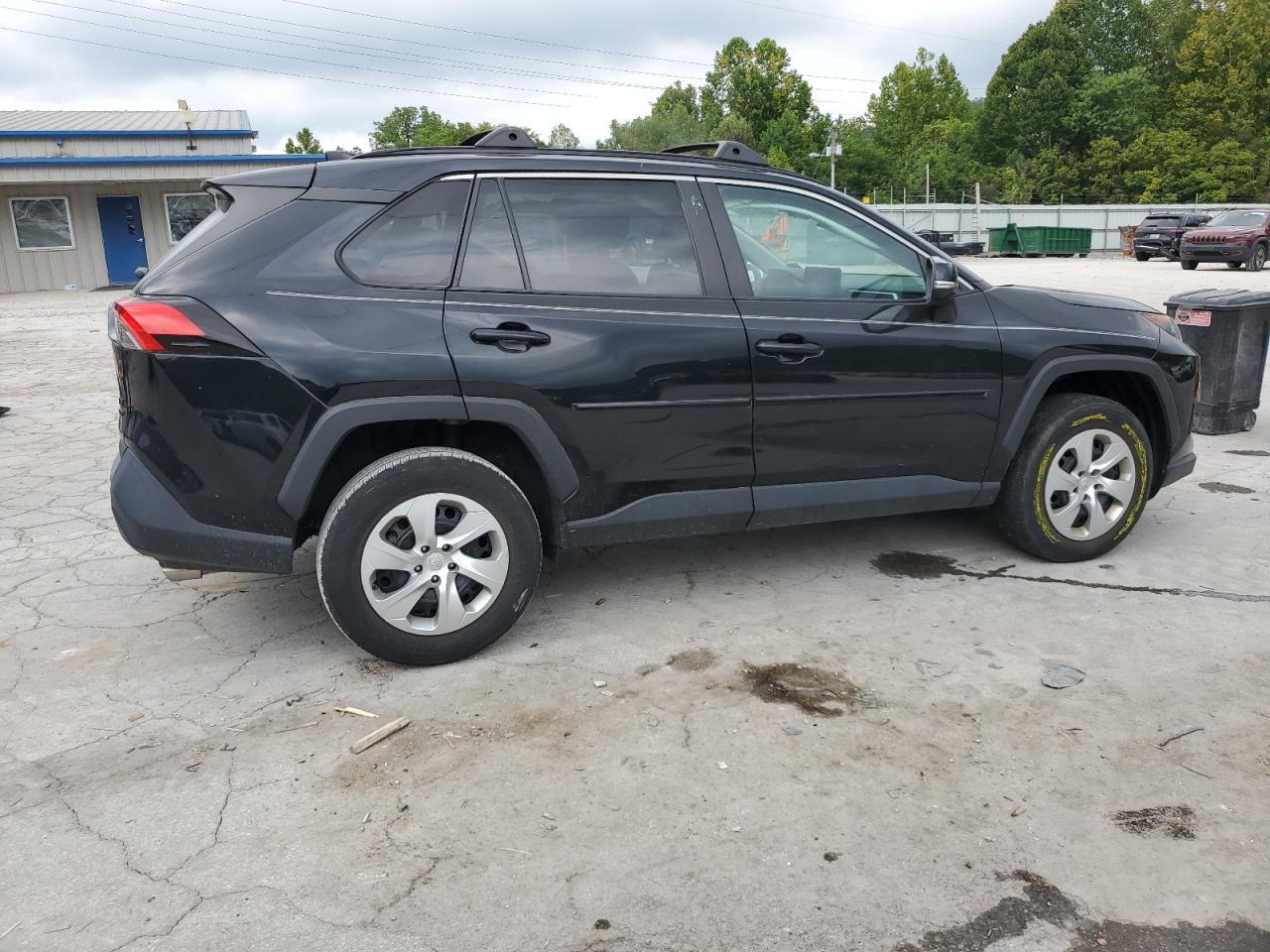 TOYOTA RAV4 LE