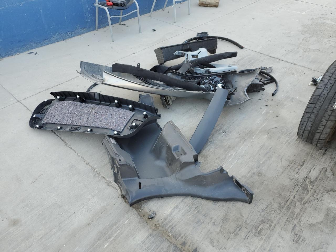 MITSUBISHI OUTLANDER ES