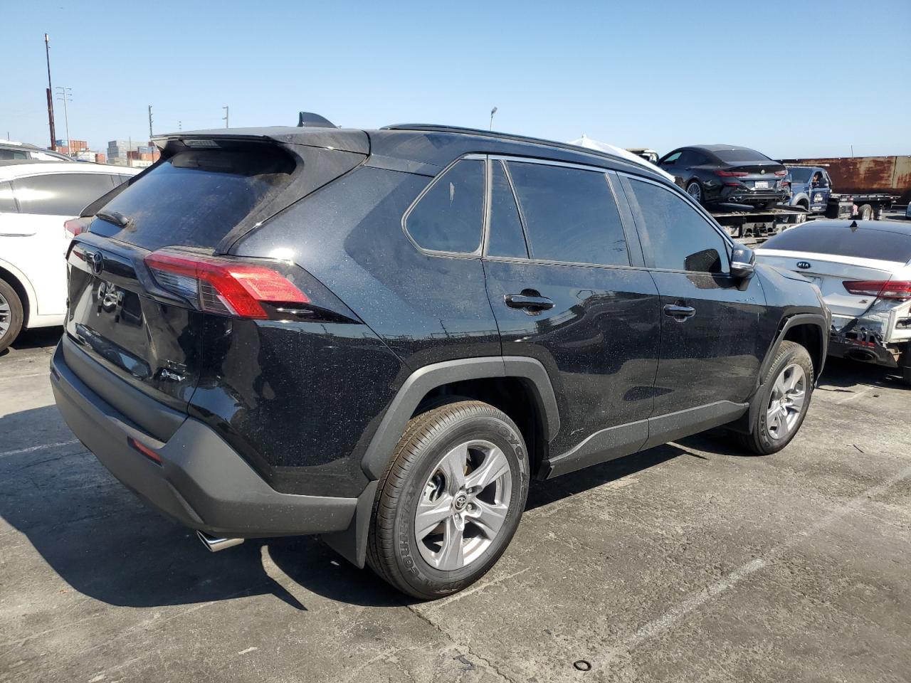 TOYOTA RAV4 XLE